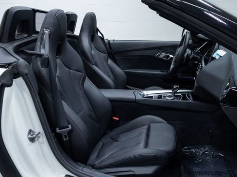 Used 2026 BMW Z4 sDrive30i RWD image 21