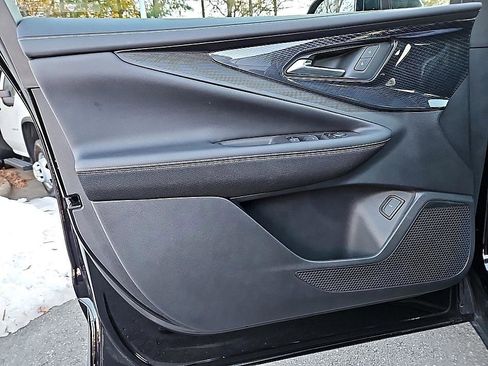 New 2024 Chevrolet Blazer EV LT image 13