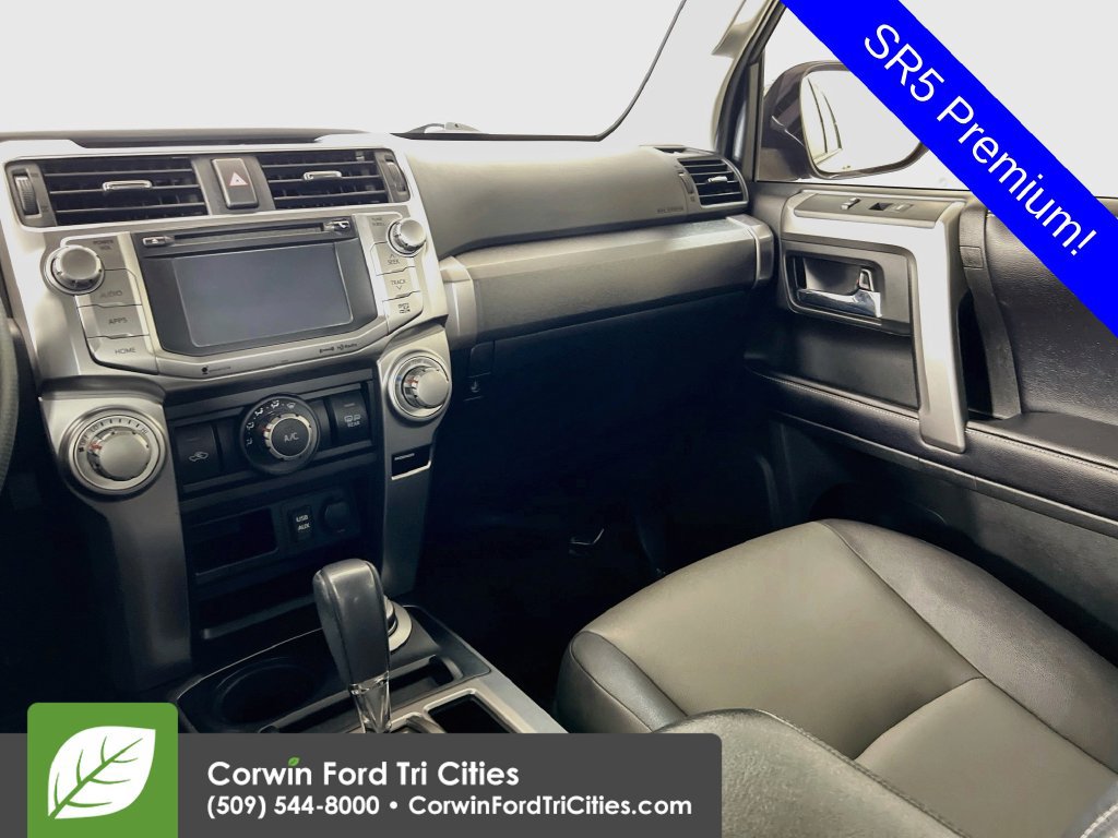 Used 2018 Toyota 4Runner SR5 Premium AWD/4WD image 28