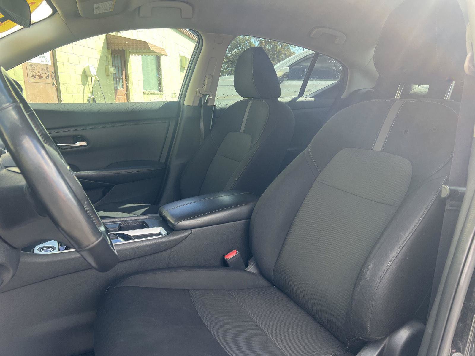 Used 2022 Nissan Sentra SV w/ All-Weather Package FWD image 12