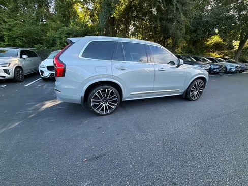 Used 2025 Volvo XC90 B6 Plus AWD/4WD image 15