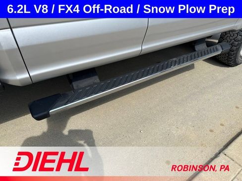 Used 2017 Ford F250 XLT w/ XLT Value Package AWD/4WD image 9