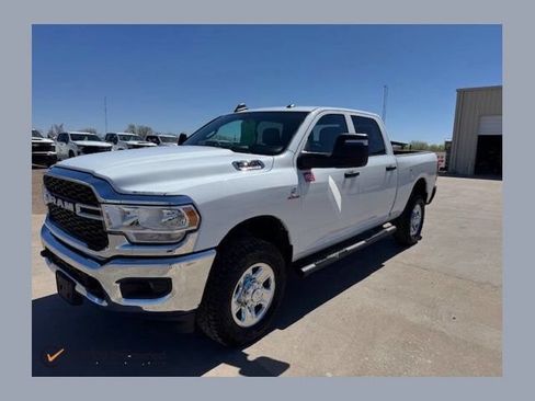 Used 2024 RAM 2500 Tradesman w/ Chrome Appearance Group AWD/4WD image 1