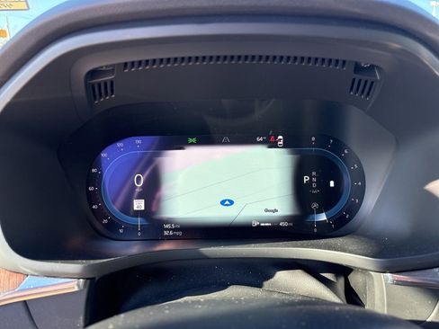 Certified 2023 Volvo XC60 B5 Plus w/ Climate Package image 17