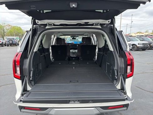 New 2025 Ford Expedition Max Platinum w/ Platinum Ultimate Package AWD/4WD image 11