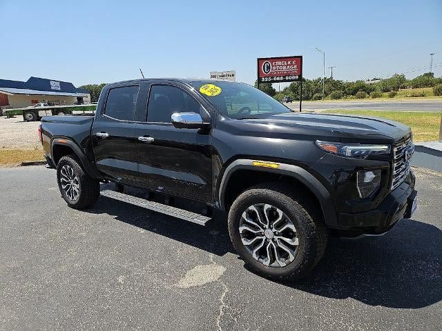 Used 2026 GMC Canyon Denali w/ LPO, Black Badging Package AWD/4WD image 10