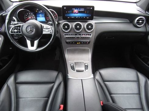 Used 2022 Mercedes-Benz GLC 300 4MATIC image 32