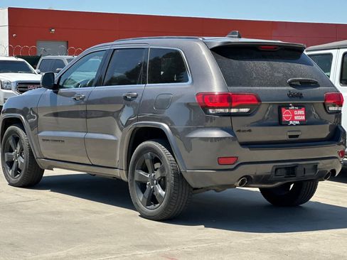 Used 2015 Jeep Grand Cherokee Altitude AWD/4WD image 7