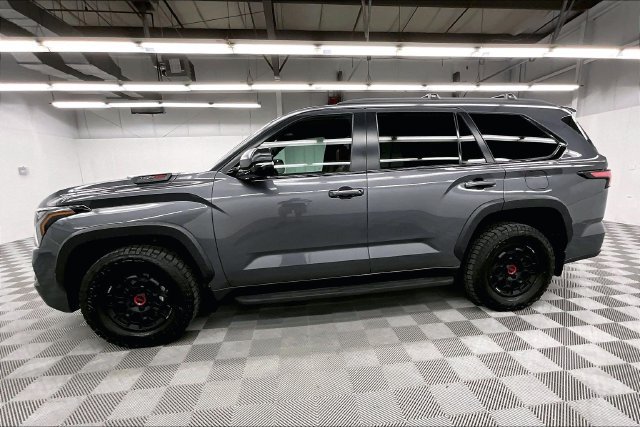 Used 2024 Toyota Sequoia TRD Pro AWD/4WD image 14