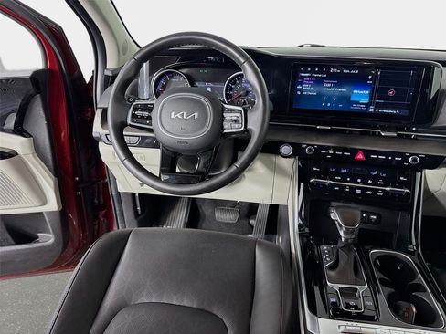 Certified 2024 Kia Carnival EX FWD image 23