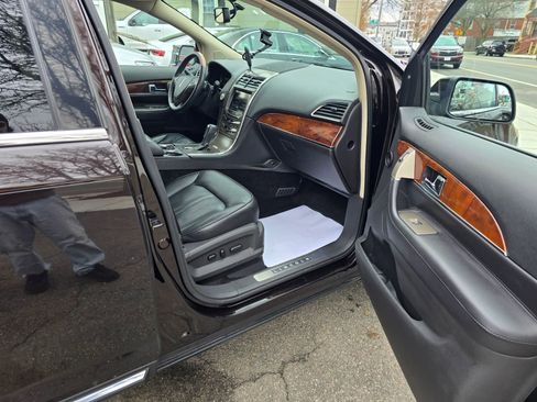 Used 2013 Lincoln MKX AWD image 17