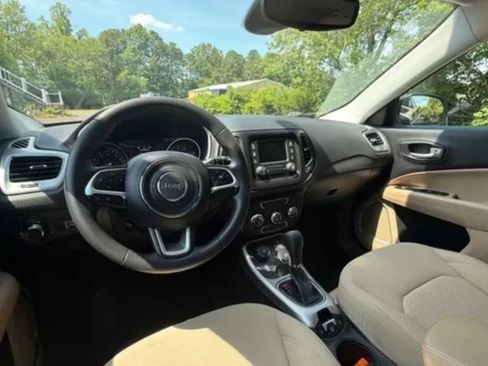 Used 2018 Jeep Compass Sport FWD image 16