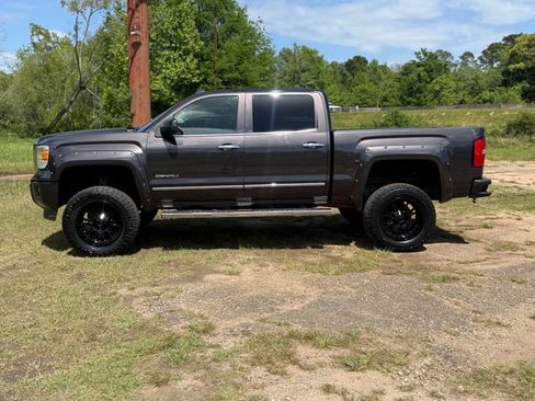 Used 2014 GMC Sierra 1500 Denali w/ Driver Alert Package image 2