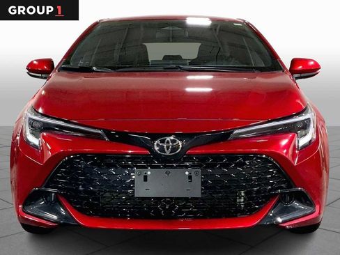 Used 2025 Toyota Corolla SE image 3