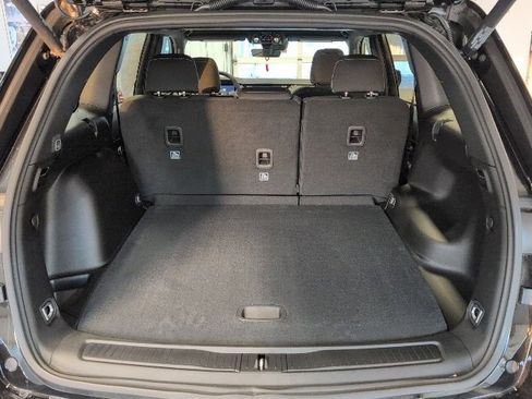 New 2025 Jeep Grand Cherokee Laredo w/ Luxury Tech Group I image 28