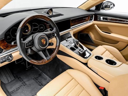 Used 2022 Porsche Panamera Turbo S image 6