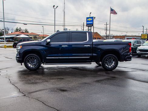 Used 2024 Chevrolet Silverado 1500 High Country w/ High Country Premium Package image 4
