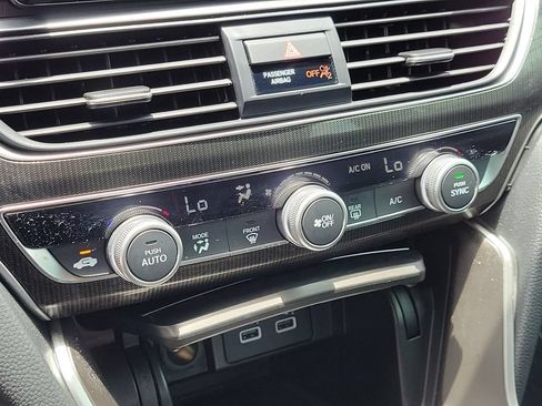 Used 2022 Honda Accord Sport image 25