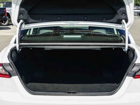 Certified 2025 Toyota Camry SE image 28