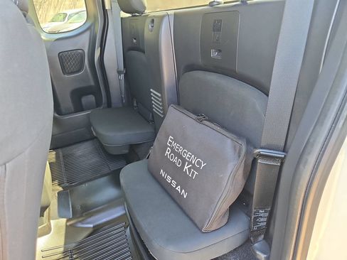Certified 2025 Nissan Frontier SV RWD image 13