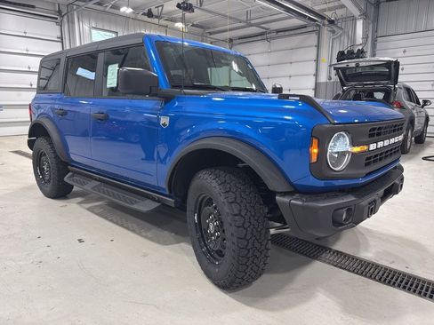 New 2026 Ford Bronco Big Bend w/ Black Diamond Package AWD/4WD image 11
