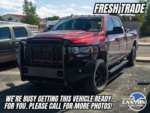 Used 2022 RAM 3500 Big Horn w/ Night Edition AWD/4WD image 3