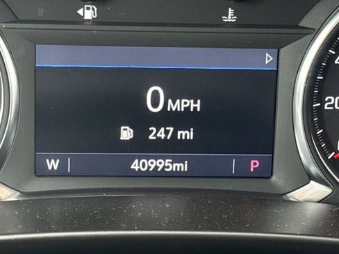 Used 2024 Chevrolet Blazer LT image 25