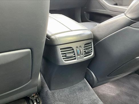 Used 2017 Genesis G80 3.8 w/ Option Group 03 image 30