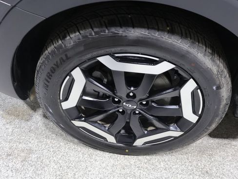 Used 2025 Kia Telluride S AWD/4WD image 8