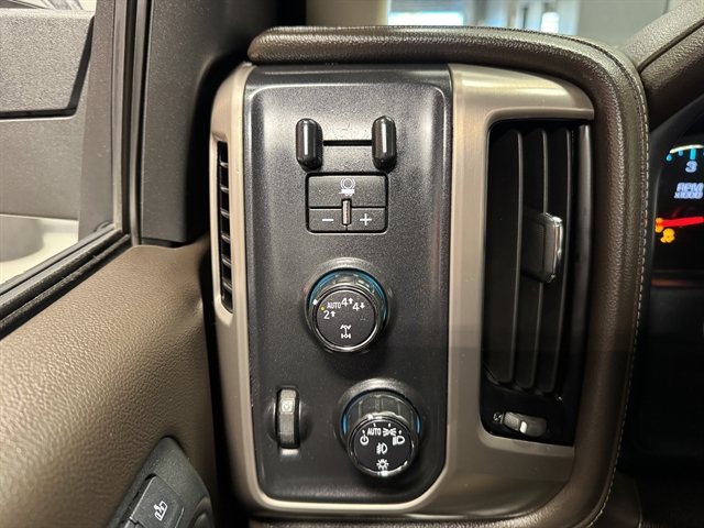 Used 2018 GMC Sierra 1500 Denali w/ Denali Ultimate Package AWD/4WD image 35
