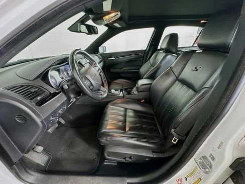 Used 2022 Chrysler 300 S image 13