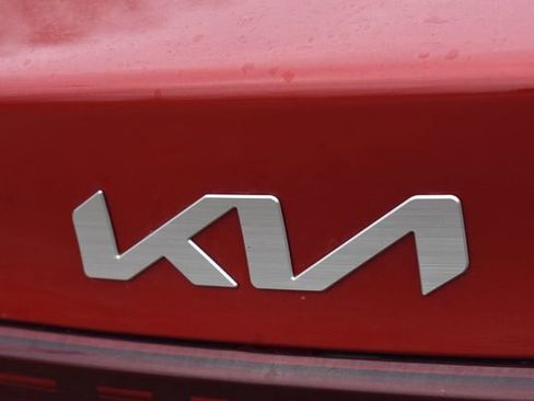 Used 2024 Kia Forte LXS image 11