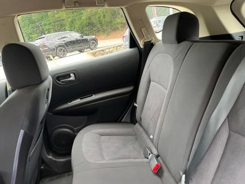 Used 2014 Nissan Rogue S w/ Convenience Package FWD image 12