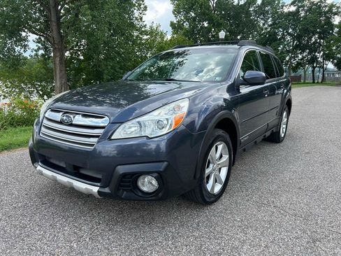 Used 2014 Subaru Outback 2.5i Limited AWD/4WD image 1