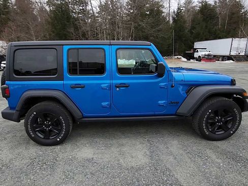 Used 2021 Jeep Wrangler Unlimited Sport image 9