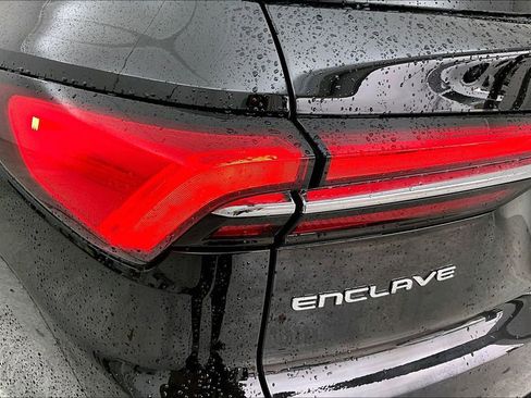 Used 2025 Buick Enclave Preferred image 38