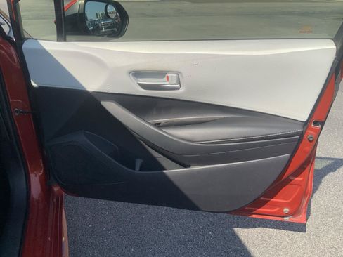 Used 2019 Toyota Corolla SE w/ Carpet Mat Package FWD image 44