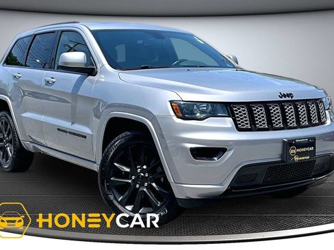 Used 2020 Jeep Grand Cherokee Altitude AWD/4WD image 1