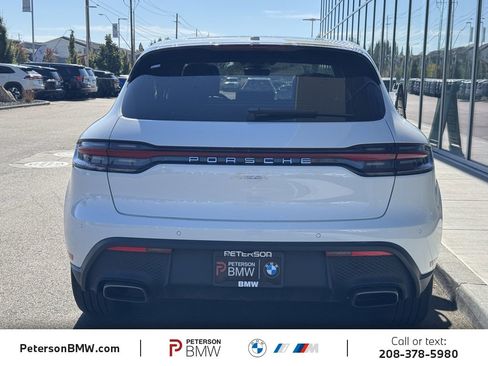 Used 2024 Porsche Macan image 5