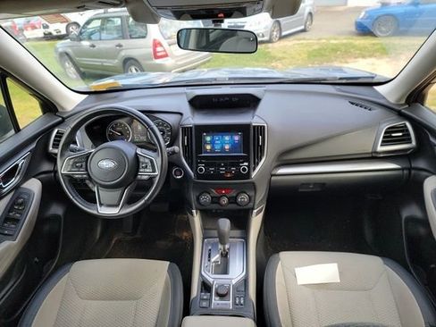 Certified 2021 Subaru Forester Premium AWD/4WD image 8