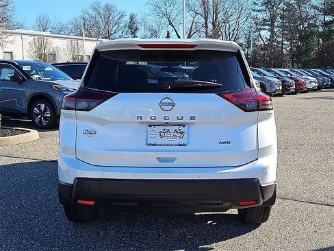 Certified 2025 Nissan Rogue S image 7