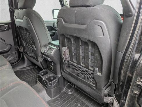 Used 2018 Jeep Wrangler Unlimited Rubicon image 29