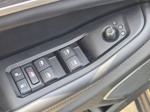 Used 2022 Jeep Grand Cherokee Limited 4xe AWD/4WD image 25