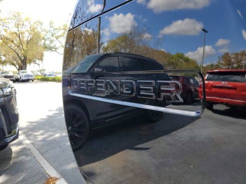 Used 2023 Land Rover Defender 110 X image 7