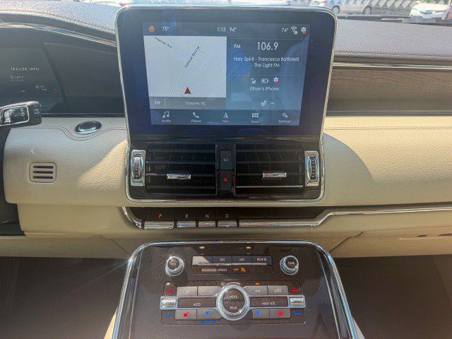 Used 2019 Lincoln Navigator Reserve AWD/4WD image 13
