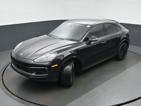 Used 2021 Porsche Cayenne S image 34