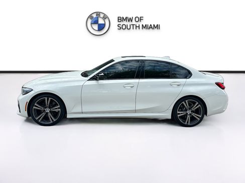 Used 2022 BMW 330i Sedan w/ M Sport Package image 4