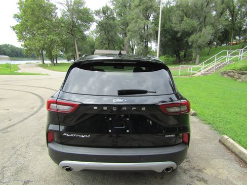 Certified 2023 Ford Escape Platinum image 4