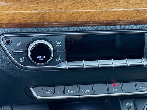 Used 2023 Audi Q5 2.0T Premium Plus w/ Premium Plus Package AWD/4WD image 22