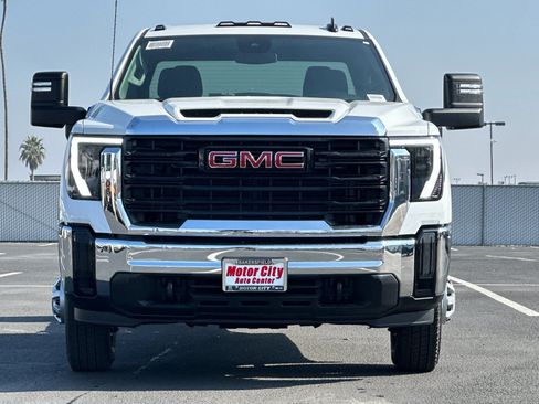 New 2026 GMC Sierra 3500 Pro w/ Convenience Package image 9